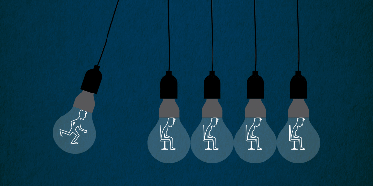 villanykörték és az első felvillan